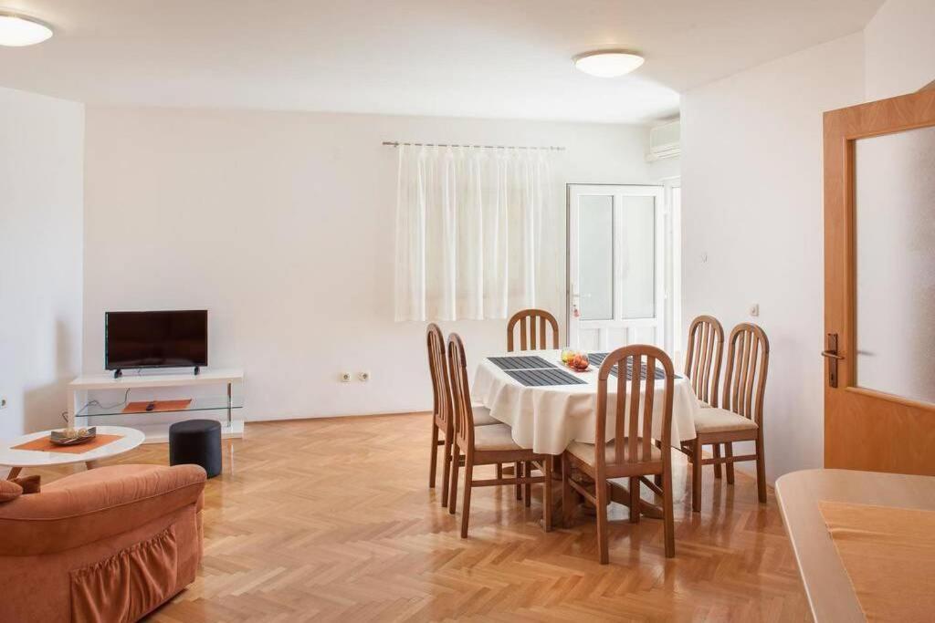 Apartment Matilda Makarska Exteriör bild
